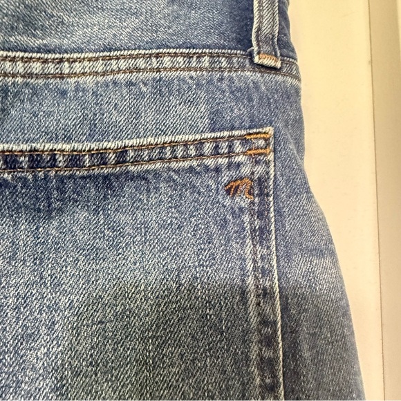 Madewell Shorts Womens 31 Blue Relaxed Denim Button Fly Distressed Raw Hem - Picture 3 of 7